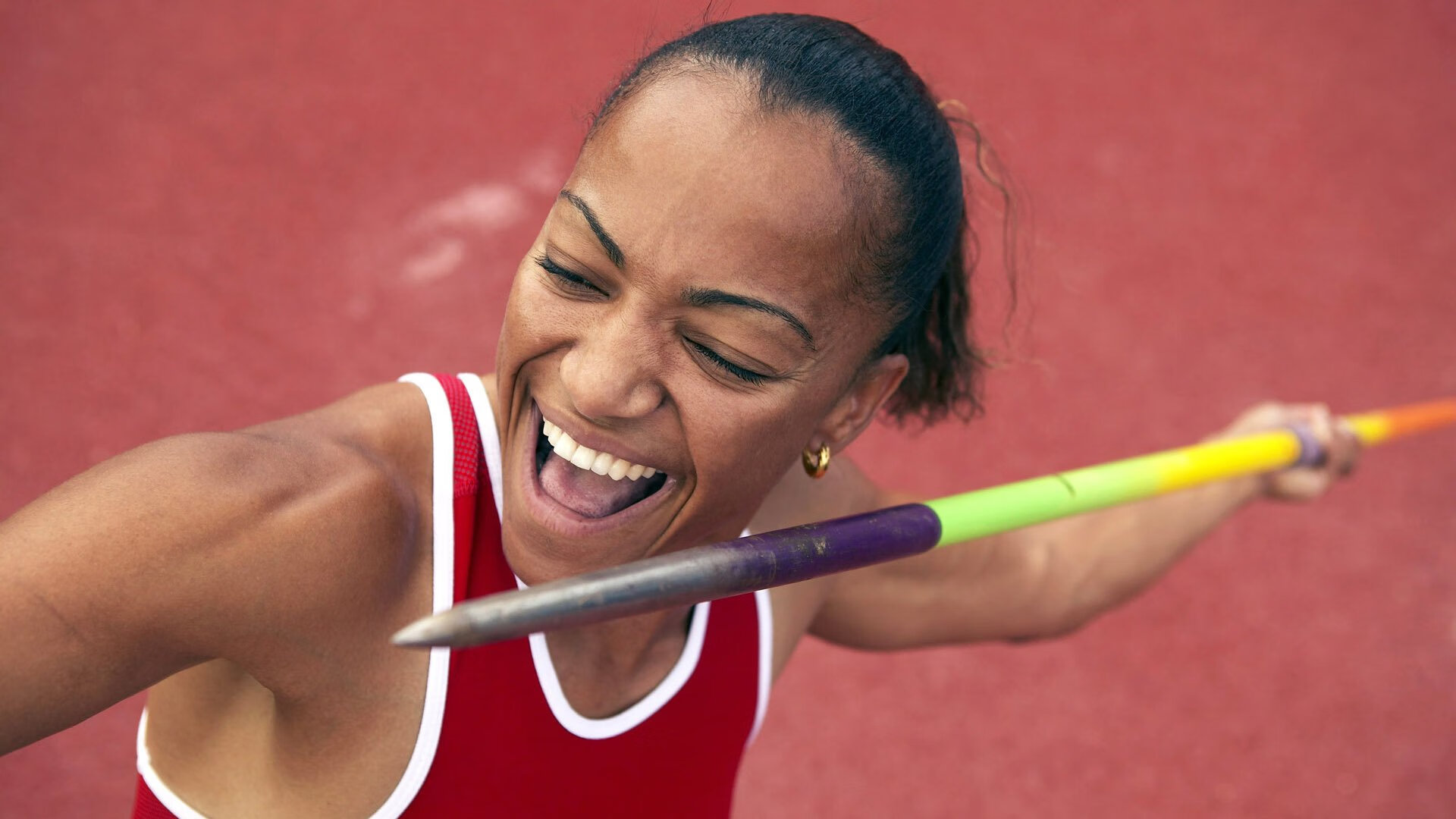 赛道上的绝对统治，红牛车队碾压威廉姆斯，汉密尔顿逆境中的高光表现