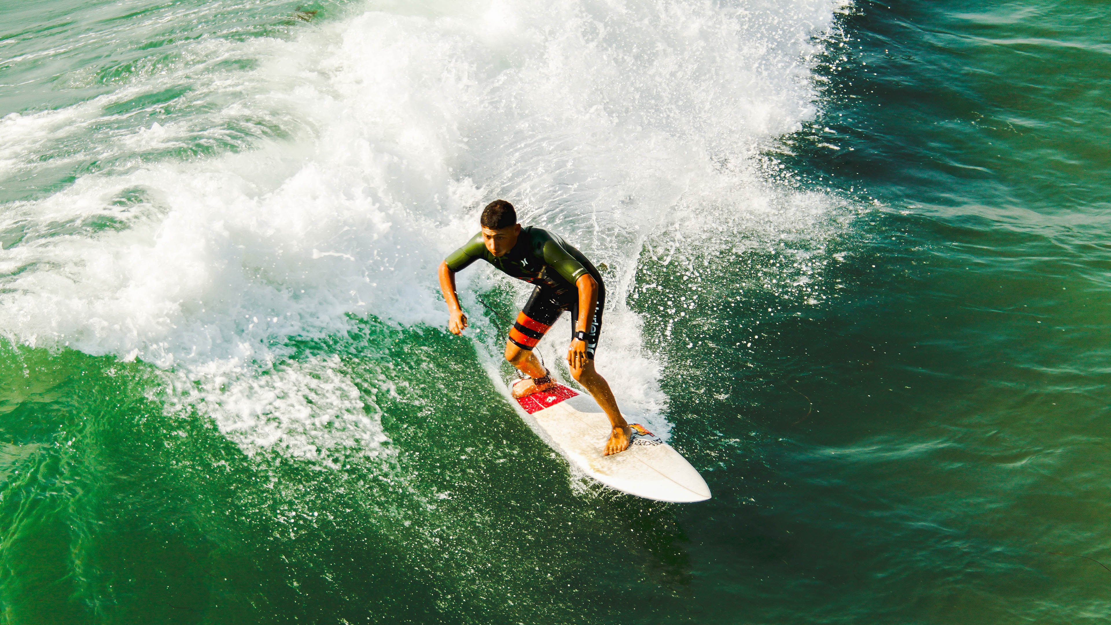 绿茵颠覆夜，哈兰德跨联赛带队，马竞横扫皇马背后的战术革命